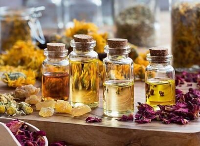 8-Essential-oils-that-soothe-mosquito-bites-and-relieve-itching