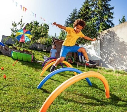Creative-Outdoor-Games-for-Kids-Fun-Time-In-the-Backyard-All-Summer-Long