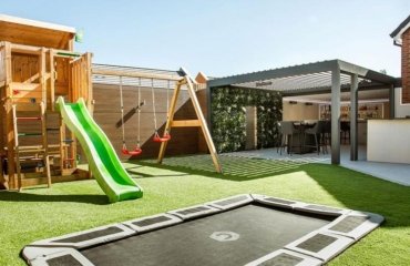 Family-Garden-Design-Fantastic-Outdoor-Space-Ideas-for-Kids-and-Adults