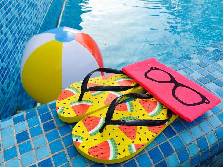 flip flops pool party essentials