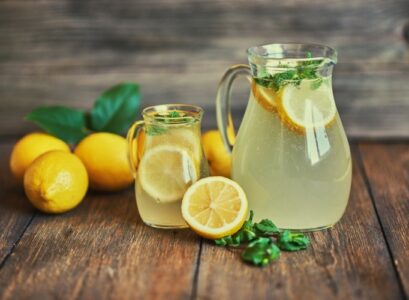 5-Homemade-Lemonade-Recipes-Fresh-and-Cooling-Fruit-Summer-Drinks-Ideas