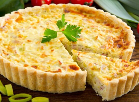 Classic-Quiche-Lorraine-Recipe-A-Timeless-French-Savory-Tart