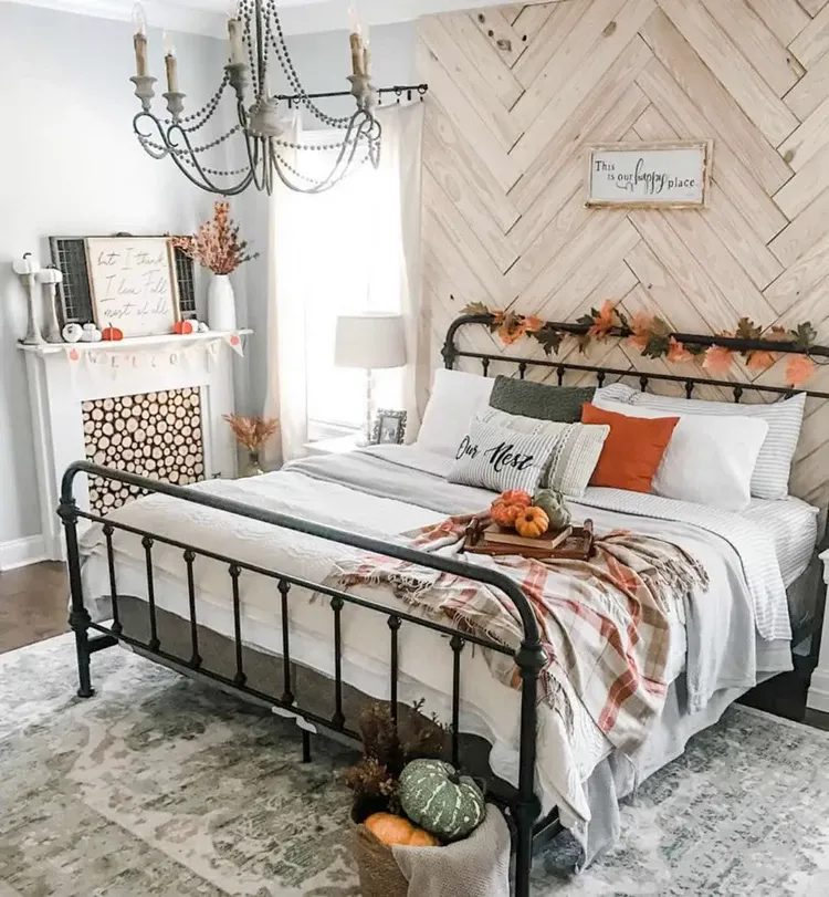 Fall Decor Bedroom ideas Leaves garland pumpkin