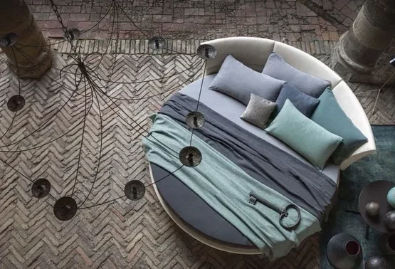 Round-Bed-Designs-Trendy-Bedroom-Furniture-That-Makes-a-Statement