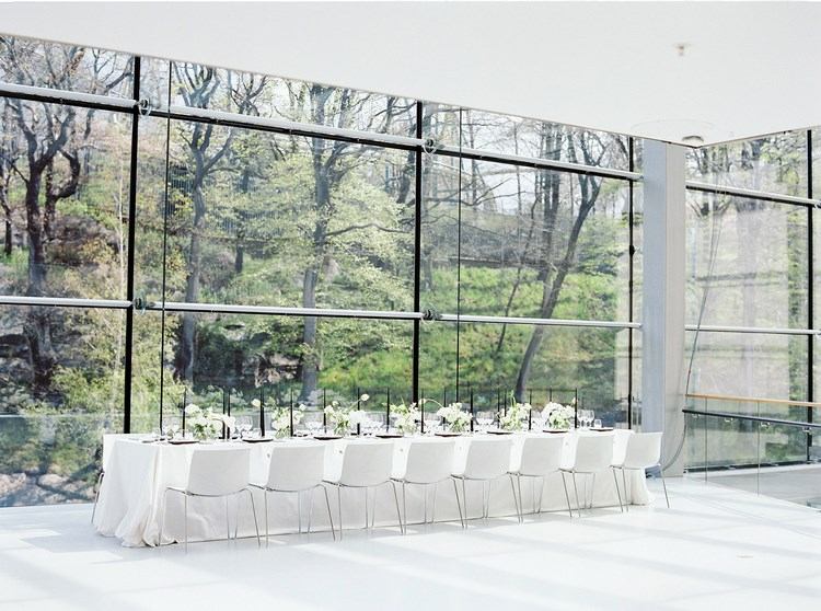 how to organize a minimalist style wedding