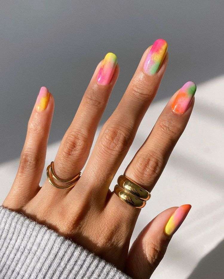 tie dye nails ideas trendy manicure