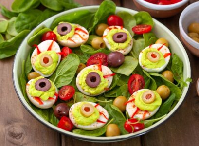 10-Halloween-Deviled-Eggs-Recipes-Spooky-Snacks-for-Kids- Party