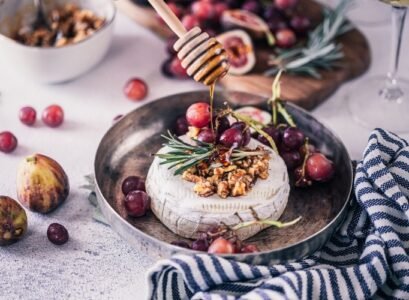 Baked-Brie-Recipes-Easy-to-Make-Appetizer-for-Your-Next-Party