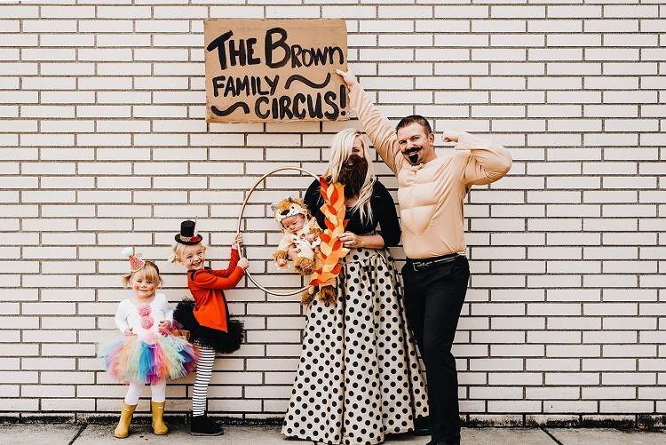 Circus Family Halloween Costumes 2021 Ideas