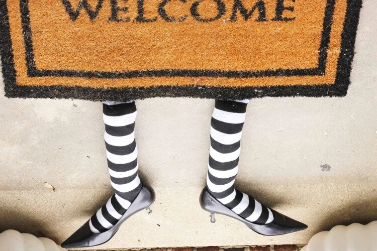 DIY Witch Feet Halloween Door Mat