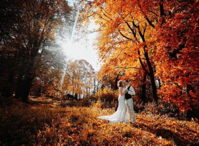 Fall-Wedding-Ideas-Inspiring-Decorations-in-Autumn-Colors