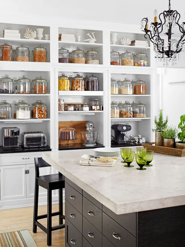 Glass Canisters as Decorative Element in Your Kitchen
