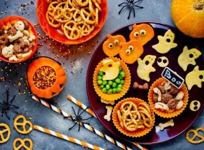 Halloween-Kids-Party-Food-Recipes-Super-Cool-and-Fun-Ideas-for-Spooky-Treats