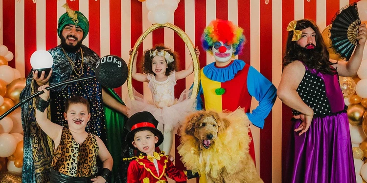 The Greatest Showman theme How to Make Circus Family Halloween Costumes