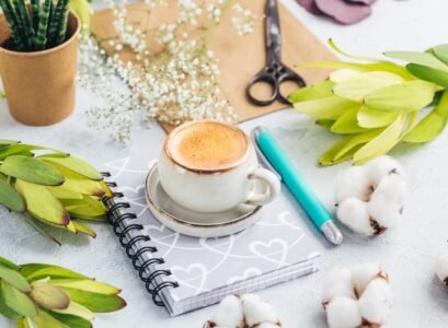 Improve-Your-Bullet-Journaling-with-a-Craft-Knife
