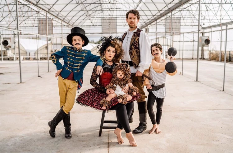 circus themed family costumes for Halloween