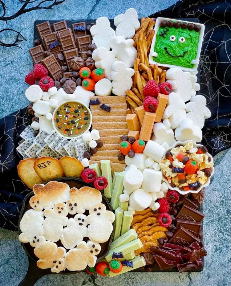 halloween snack board for kids
