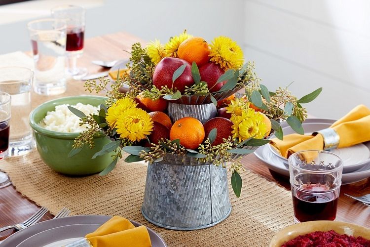 DIY-Thanksgiving-Fruit-Centerpiece-Ideas-to-Try-This-Year-Awesome-Table-Decorations