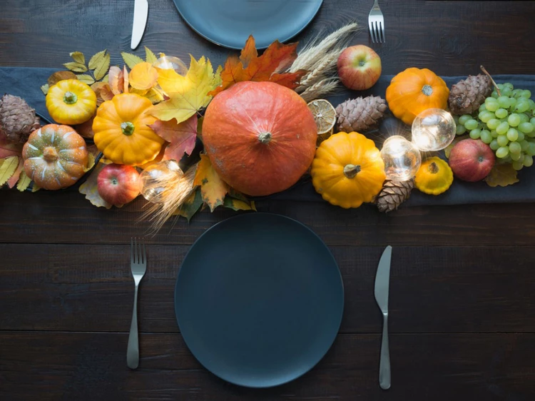 DIY Thanksgiving Pumpkin Centerpiece