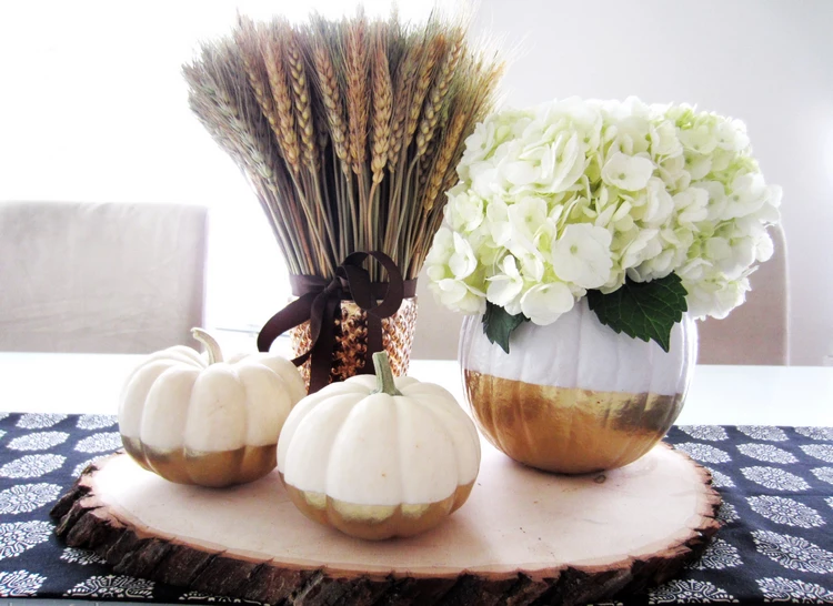 Thanksgiving table decor ideas Gold Dipped Pumpkins Centerpiece