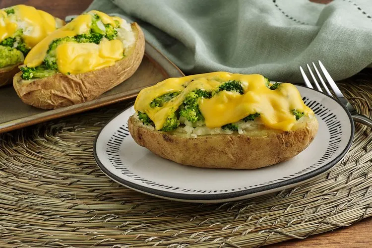 Microwave Baked Potatoes how to make them