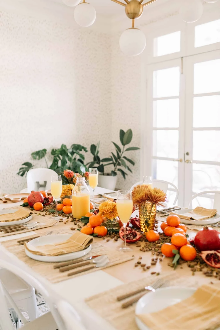 easy edible centerpiece for Thanksgiving table decorations