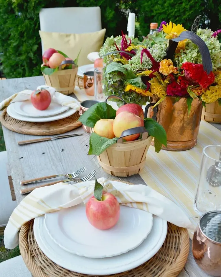 nature inspired Thanksgiving table apples theme