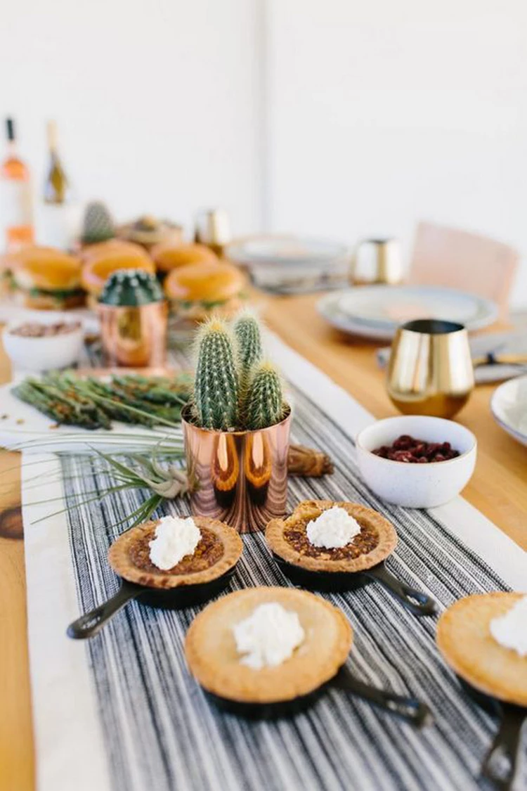 thanksgiving table settings with cactus plants