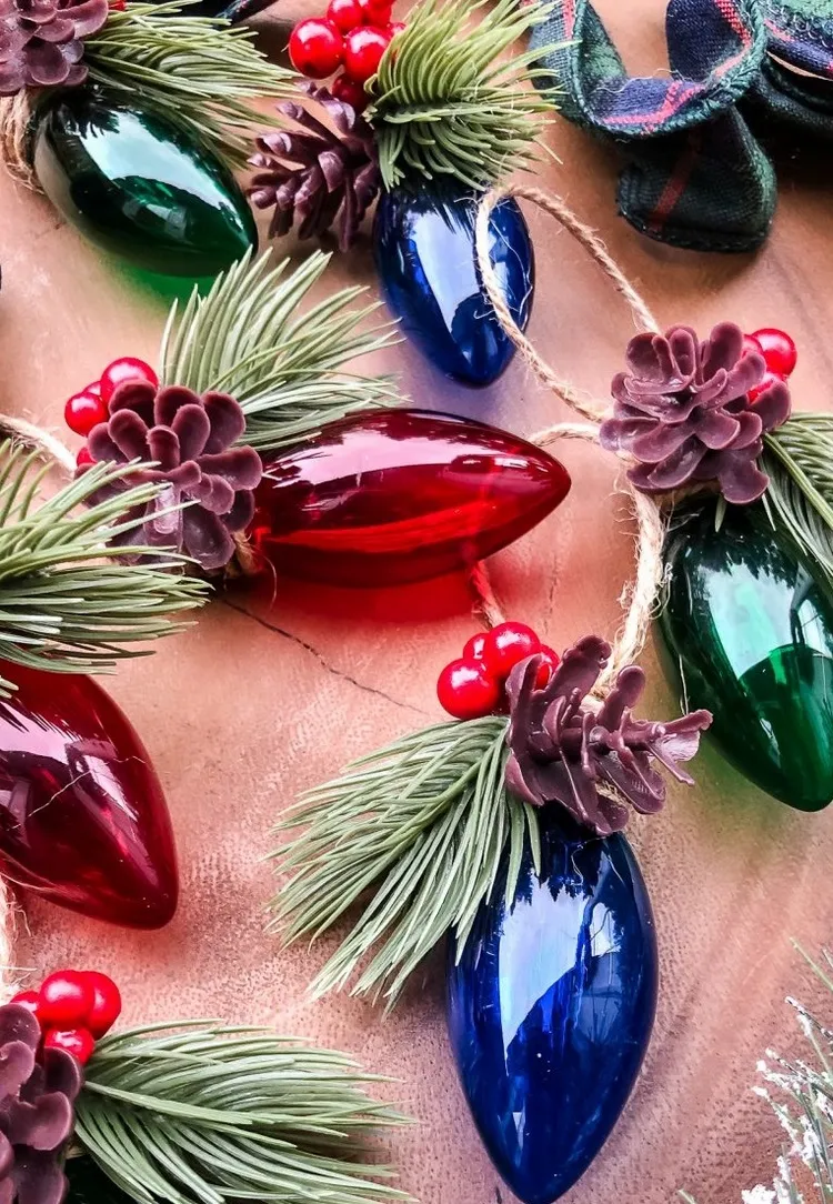 DIY Light Bulbs Christmas Tree Ornaments