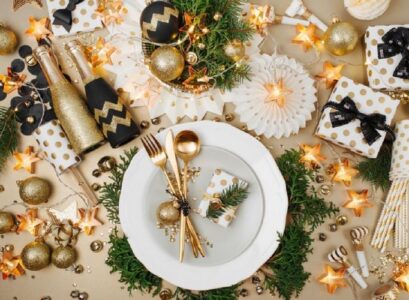 How-to-Set-and-Decorate-the-Table-on-New-Years-Eve