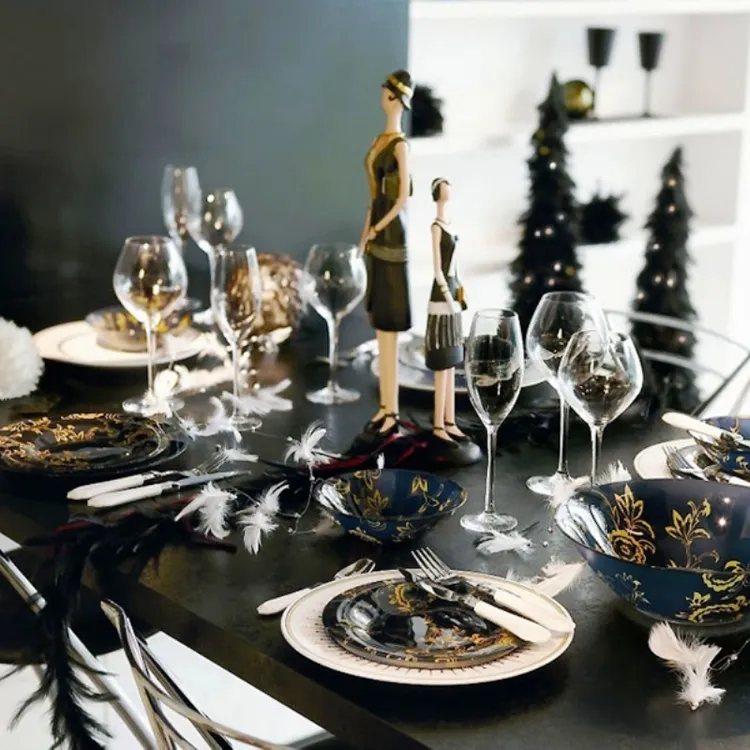 fashionable new years eve table setting