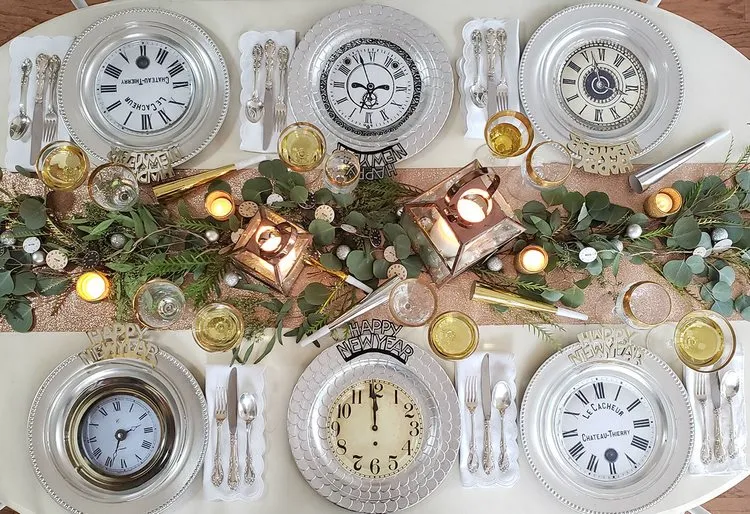 how to decorate the table for your new years eve party