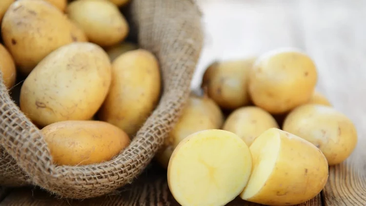 home remedies potato rub for dark spots on private area