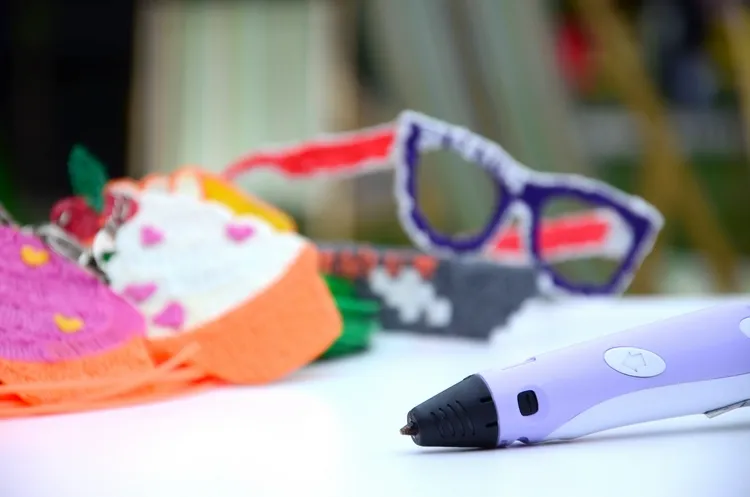 make original DIY accessories with 3D pen
