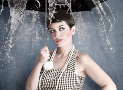 Rainy-Day-Hairstyle-Ideas-How-to-Keep-Your-Perfect-Look