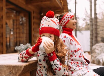 When-Is-the-Best-Time-to-Buy-Your-Winter-Holiday-Accessories