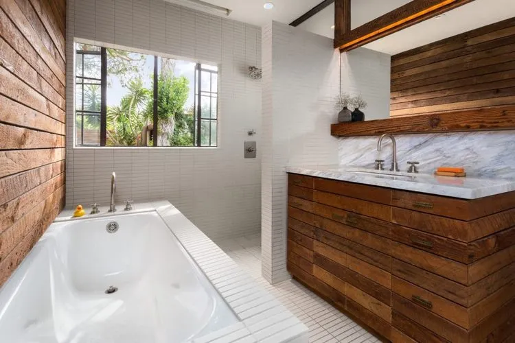 natural wood in bathroom design