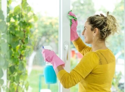 How-to-Clean-Yellow-Upvc-Windows-and-Make-them-White-Again