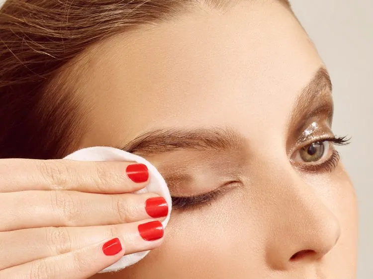 Micellar Water Is a Reliable Makeup Removal