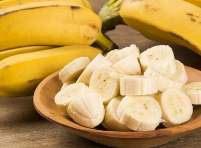 5-Easy-Homemade-Banana-Face-Mask-Recipes-for-All-Types-of-Skin