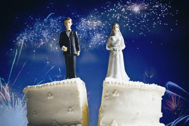 Divorce Party Ideas to Celebrate Your New Social Status
