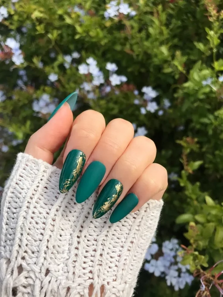 Almond Nail Shape 2022 trends