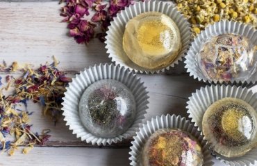 How-to-Make-Hot-Tea-Bombs-and-Enjoy-the-Latest-Gourmet-Trend