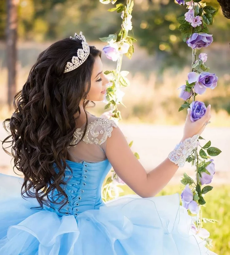 long loose curls and tiara Quinceanera ideas