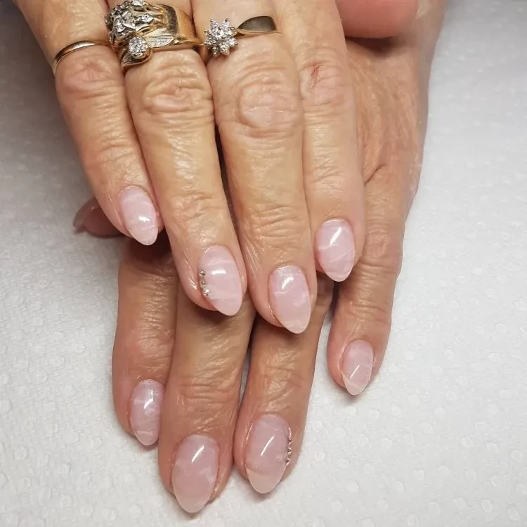 spring manicure short nails ideas