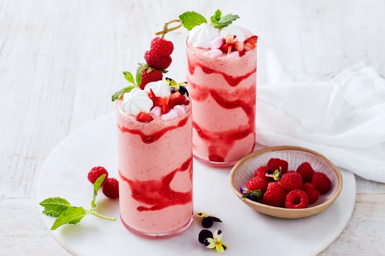 Summer Drinks 2022 Baileys Strawberry Cocktail Recipe