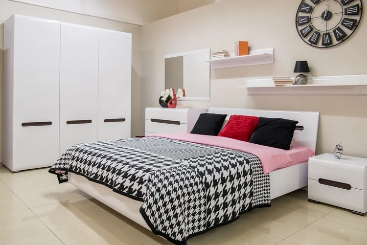 Bedroom Size Determines the Number of Furniture Elements