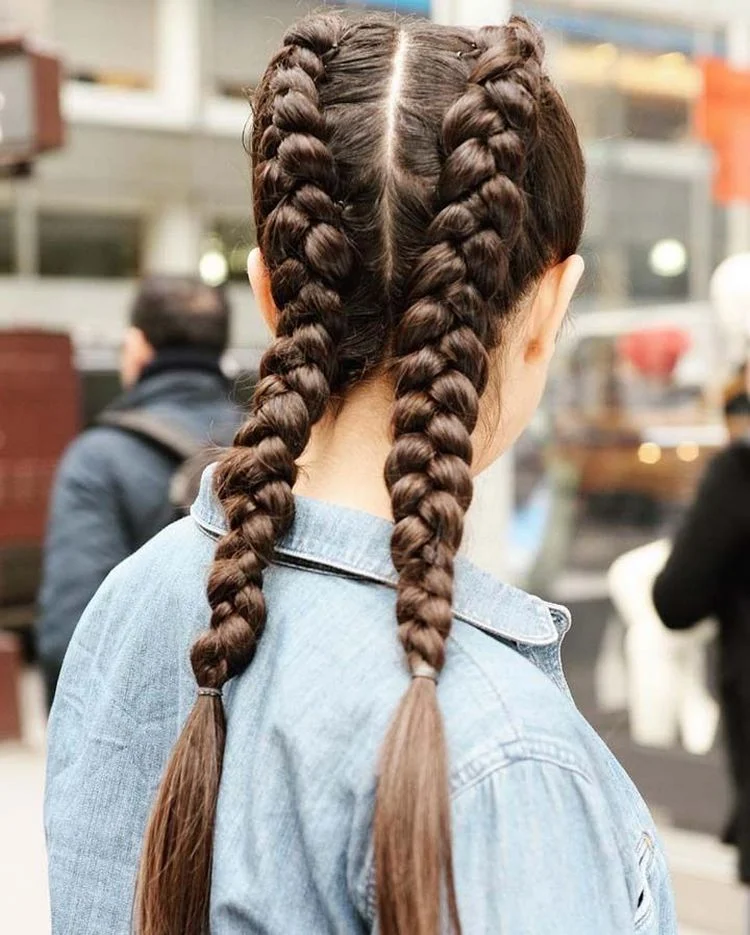 Boxer braids as a hairstyle trend in summer