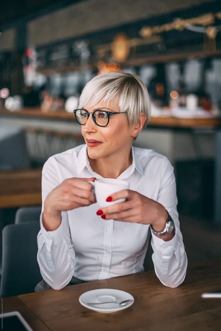 13 Hairstyles for Women That Wear Glasses  Who What Wear