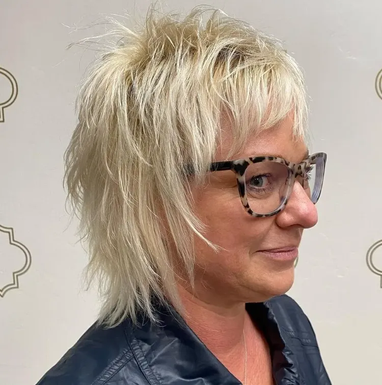 layered hairstyles women over 50 with glasses Shaggy hairstyle trend 2022
